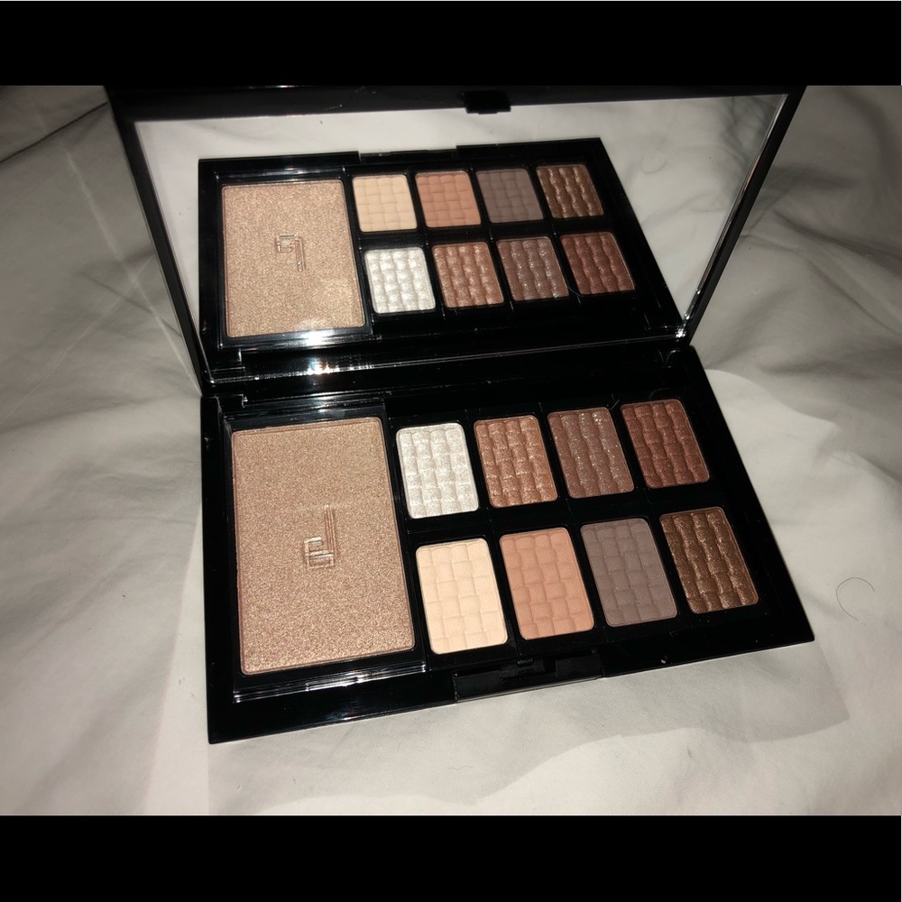 Doucce Freematic Nudes pro eyeshadow palette